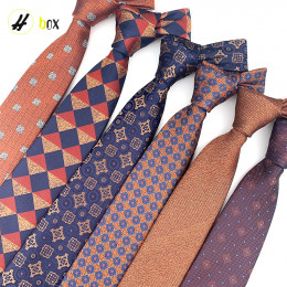 Изысканные мужские галстуки для деловых костюмов